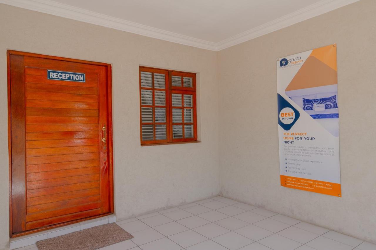 Green Lagoon Guest House Gaborone Buitenkant foto