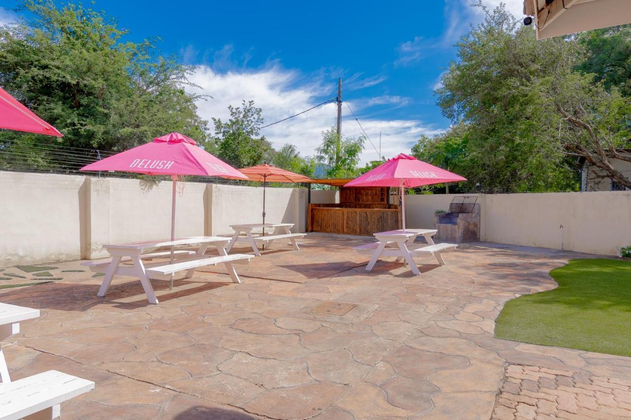 Green Lagoon Guest House Gaborone Buitenkant foto