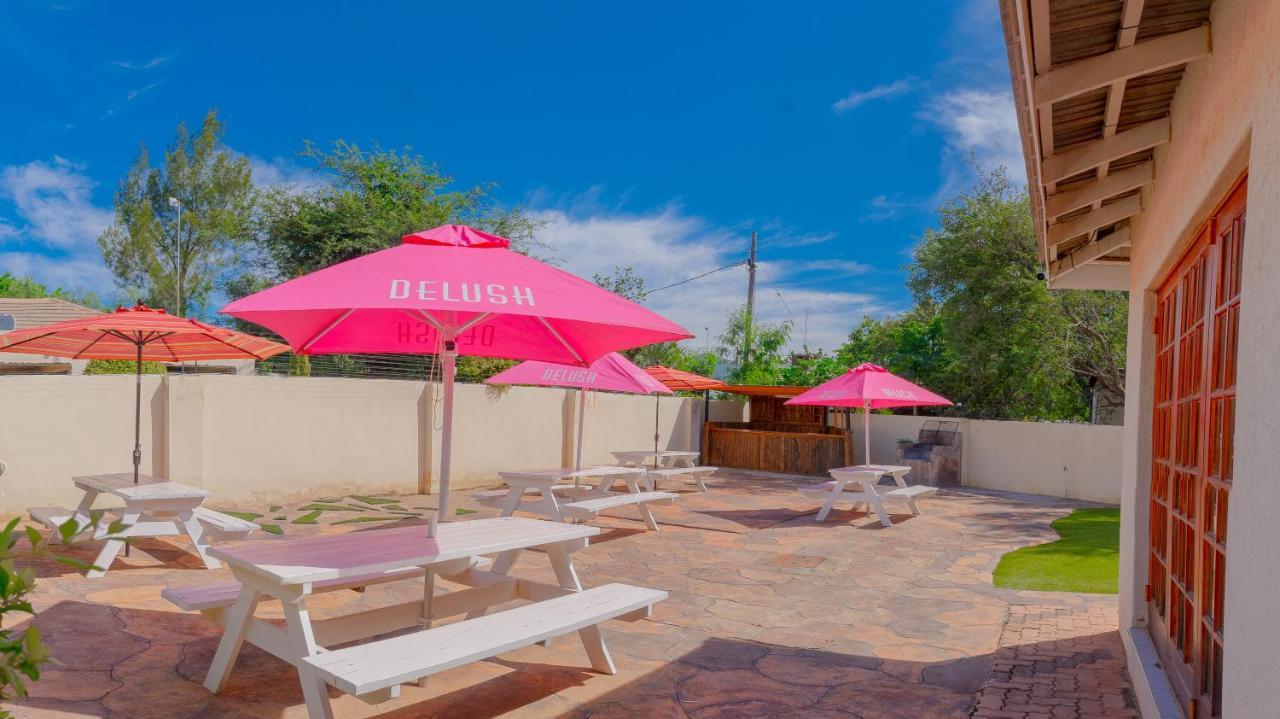 Green Lagoon Guest House Gaborone Buitenkant foto